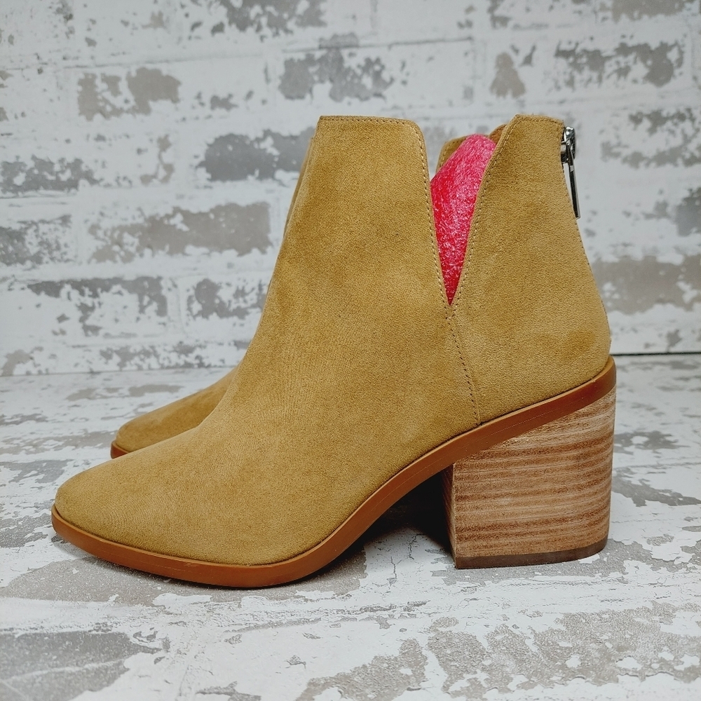 New BP Brynne Beige Fabric Upper Pointed Toe Block Heel Ankle Boots H886